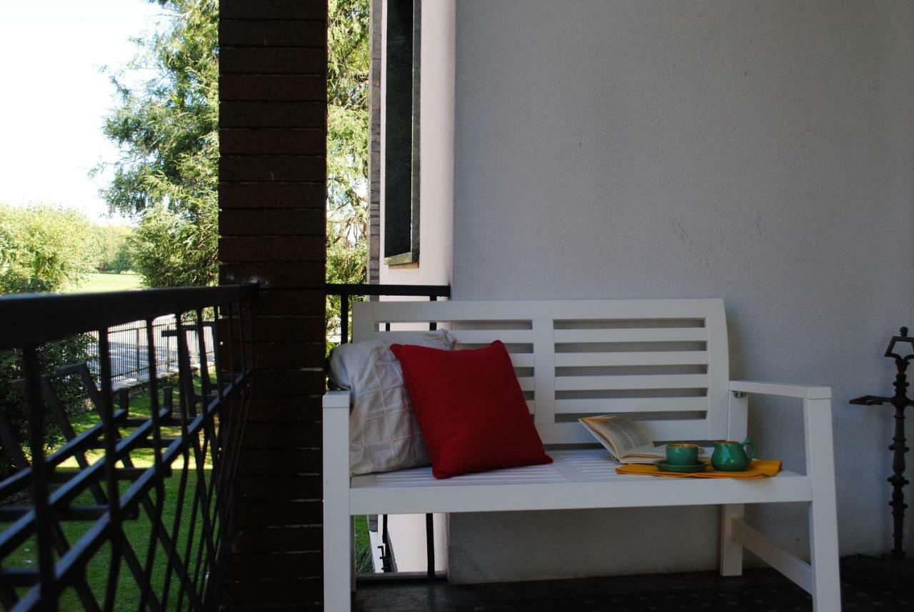 Bnbook Garden View Villa Sesto Calende Bagian luar foto