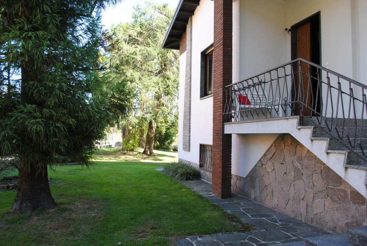 Bnbook Garden View Villa Sesto Calende Bagian luar foto