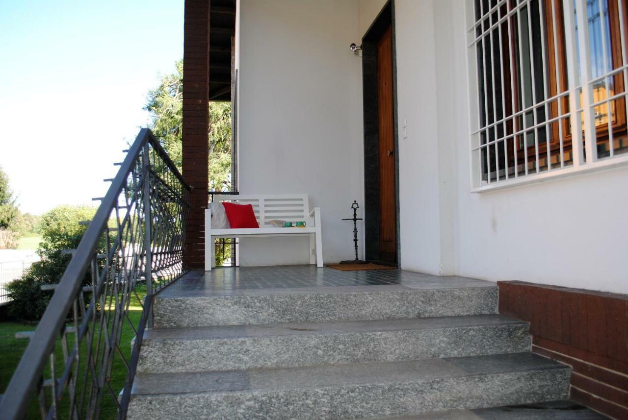 Bnbook Garden View Villa Sesto Calende Bagian luar foto